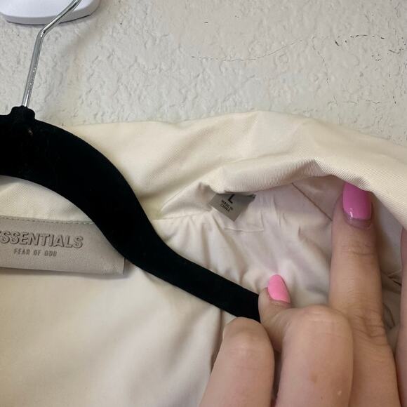 Fear of God Essentials Coaches Jacket in Egg Shell Size Large - Picture 6 of 10